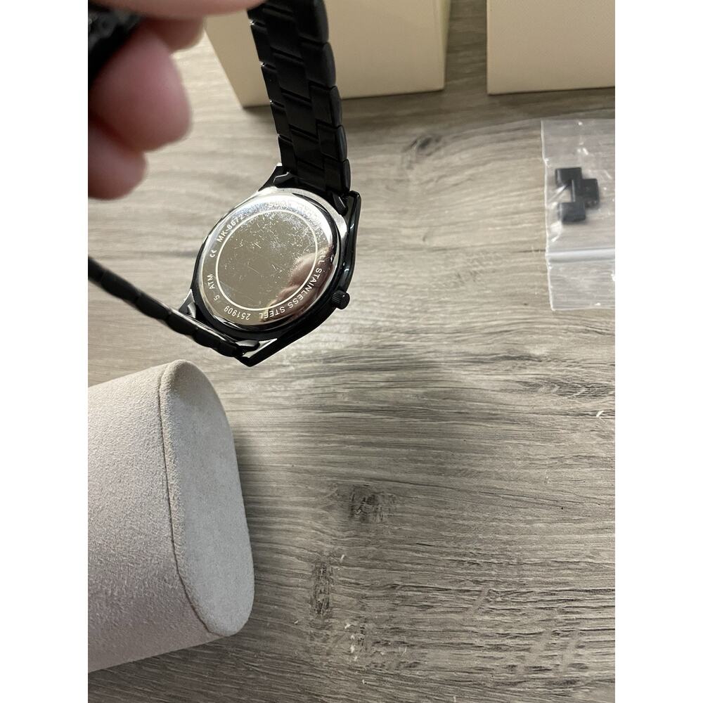 Michael Kors Slim Runway Black Ion-Plated Stainless Steel Men's Watch MK-8672 - Picture 4 of 11